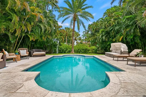 4206 Washington Road West Palm Beach FL 33405