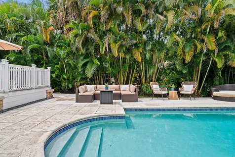 4206 Washington Road West Palm Beach FL 33405