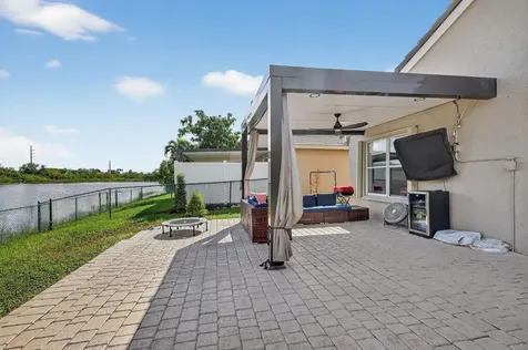 17431 Sw 18th Street Miramar FL 33029