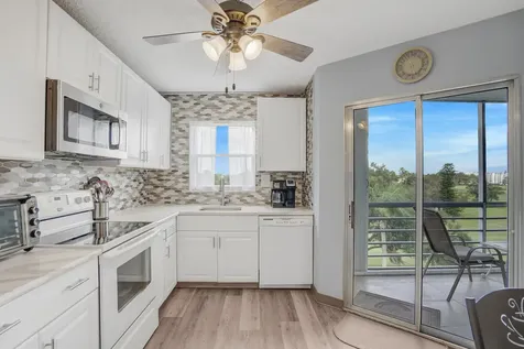 3959 Via Poinciana Lake Worth FL 33467