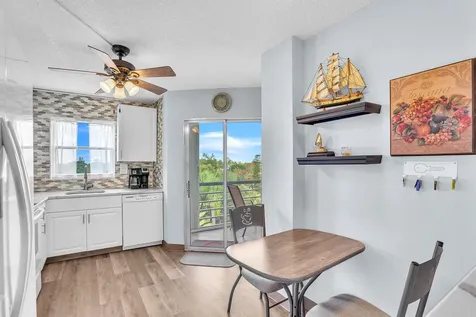 3959 Via Poinciana Lake Worth FL 33467