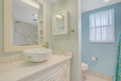 3959 Via Poinciana Lake Worth FL 33467