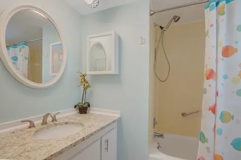 3959 Via Poinciana Lake Worth FL 33467