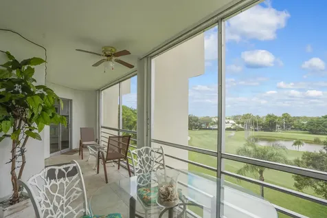 3959 Via Poinciana Lake Worth FL 33467
