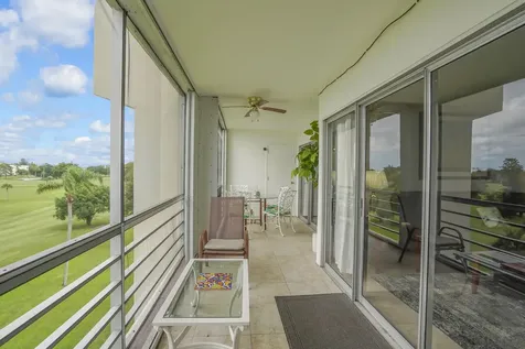 3959 Via Poinciana Lake Worth FL 33467