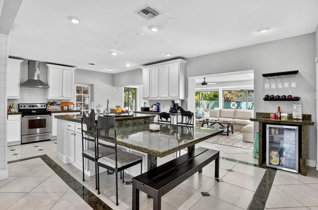 1517 Se 4th Court Deerfield Beach FL 33441