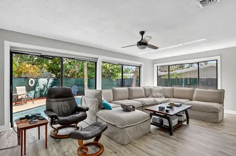 1517 Se 4th Court Deerfield Beach FL 33441