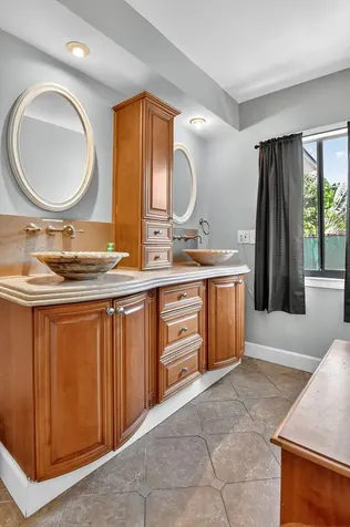 1517 Se 4th Court Deerfield Beach FL 33441