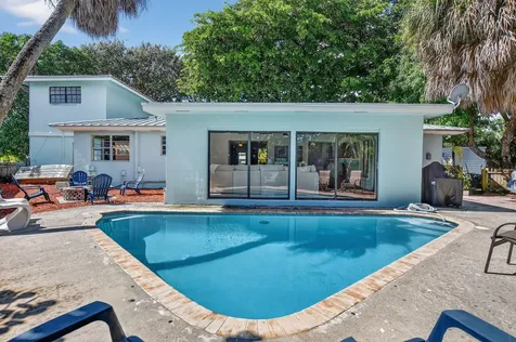 1517 Se 4th Court Deerfield Beach FL 33441