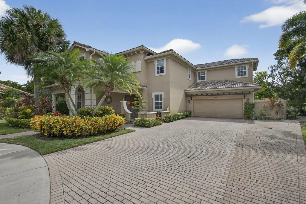 129 Via Bosque Jupiter FL 33458