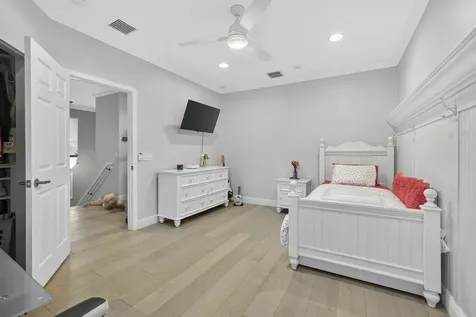 129 Via Bosque Jupiter FL 33458