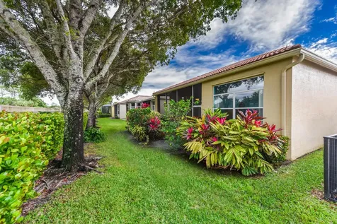9565 Via Elegante Wellington FL 33411