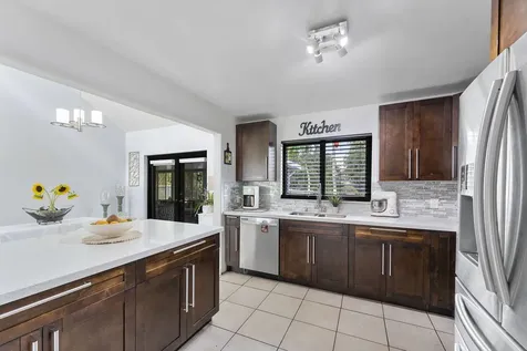 400 Nw 98th Avenue Pembroke Pines FL 33024