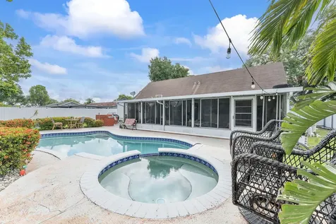 400 Nw 98th Avenue Pembroke Pines FL 33024