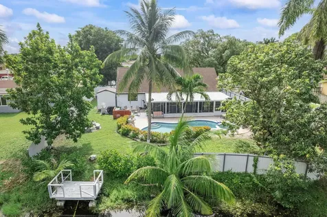 400 Nw 98th Avenue Pembroke Pines FL 33024