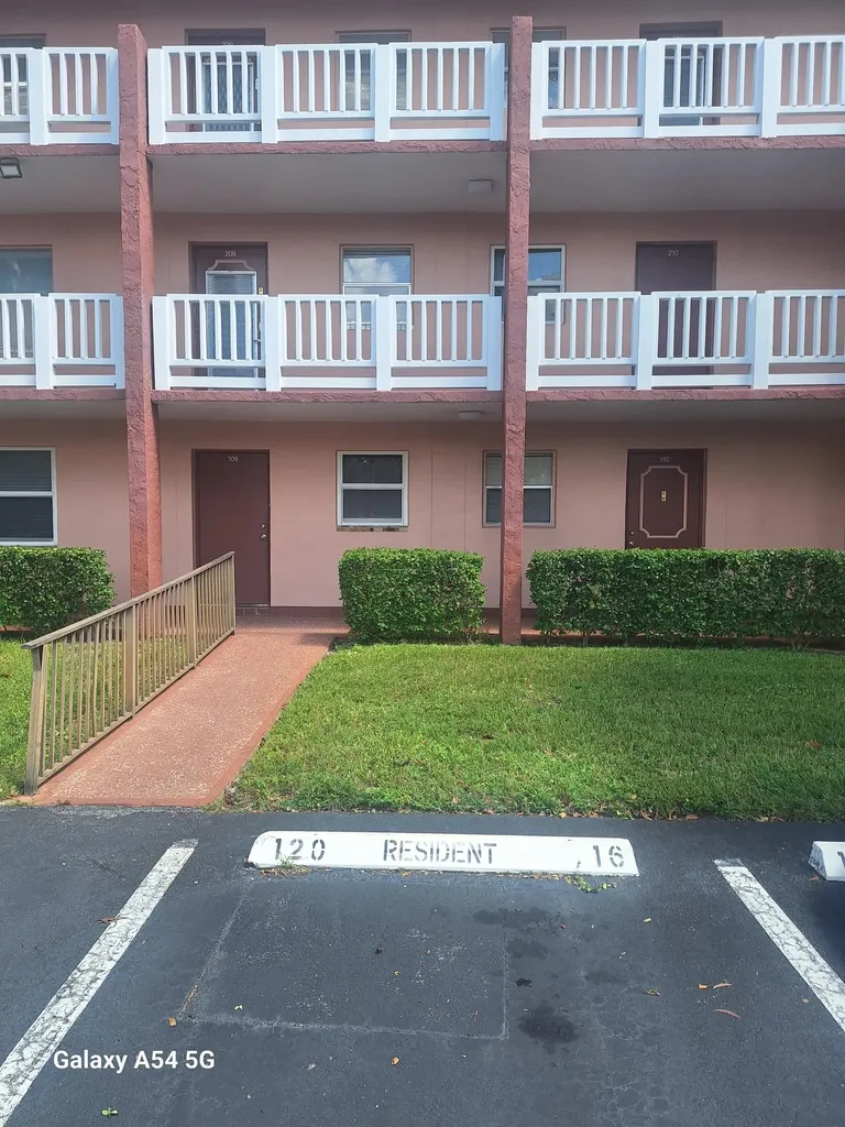 9601 Nw Sunrise Lakes Boulevard Boulevard Sunrise FL 33322