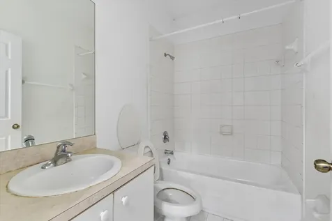 1407 S Santa Catalina Circle North Lauderdale FL 33068