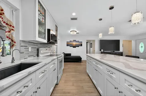407 Highwood Circle Jupiter FL 33458