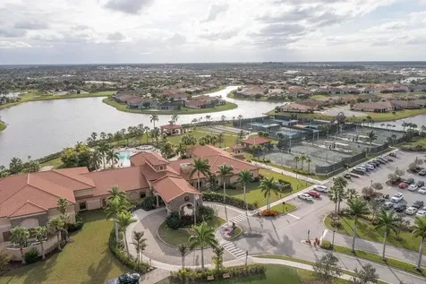 10112 Sw Oak Tree Circle Port Saint Lucie FL 34987