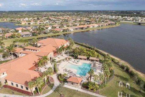 10112 Sw Oak Tree Circle Port Saint Lucie FL 34987