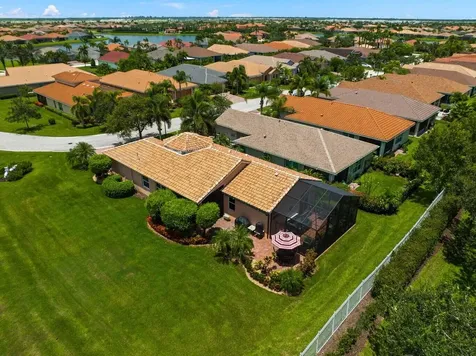 10112 Sw Oak Tree Circle Port Saint Lucie FL 34987