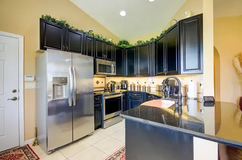 10112 Sw Oak Tree Circle Port Saint Lucie FL 34987