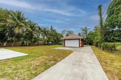 4416 W Broward Boulevard Plantation FL 33317