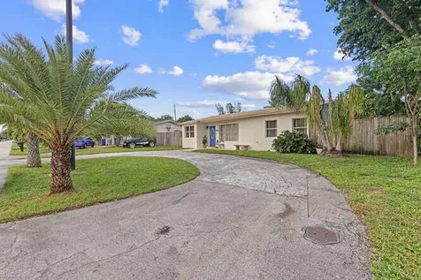 2630 Ne 10th Avenue Pompano Beach FL 33064