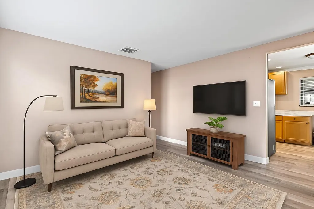 3717 Pinewood Avenue West Palm Beach FL 33407