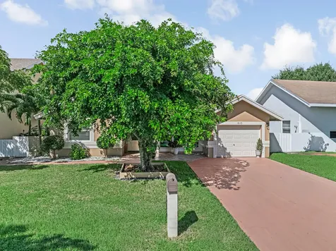 610 Nw 207th Avenue Pembroke Pines FL 33029