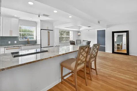 5340 Nw 2nd Avenue Boca Raton FL 33487
