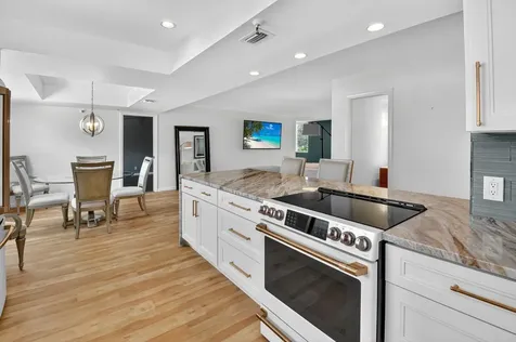5340 Nw 2nd Avenue Boca Raton FL 33487