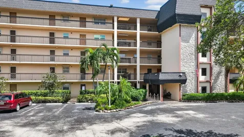 5340 Nw 2nd Avenue Boca Raton FL 33487