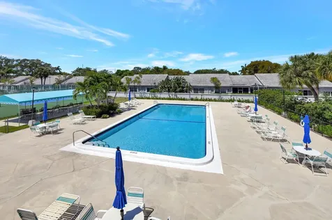 5340 Nw 2nd Avenue Boca Raton FL 33487