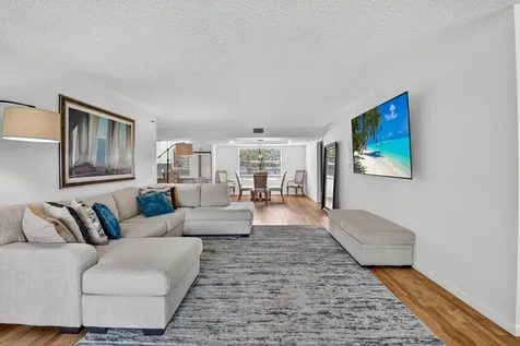 5340 Nw 2nd Avenue Boca Raton FL 33487