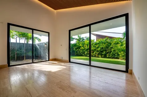 21 Flamboyanes Casa de Campo DR 22000