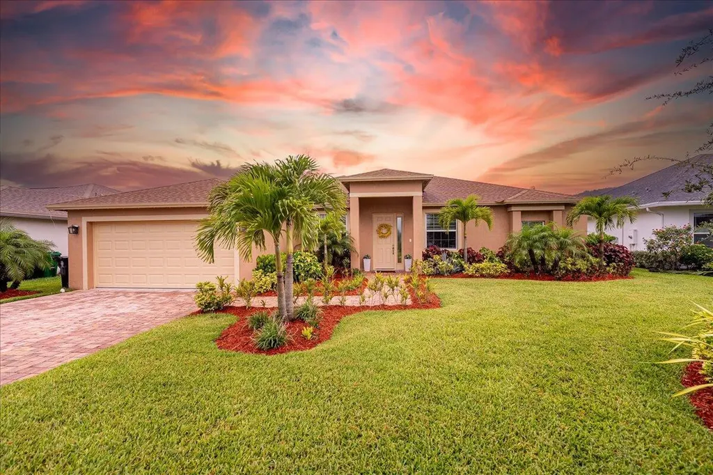 448 Sw Vista Lake Drive Port Saint Lucie FL 34953
