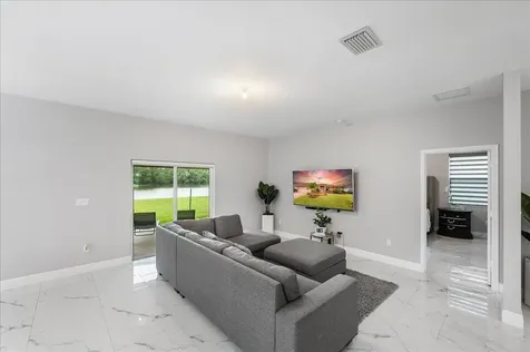 448 Sw Vista Lake Drive Port Saint Lucie FL 34953