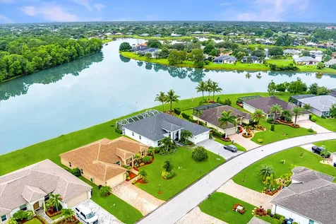 448 Sw Vista Lake Drive Port Saint Lucie FL 34953