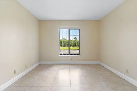 826 Sky Pine Way Greenacres FL 33415