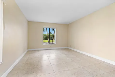 826 Sky Pine Way Greenacres FL 33415