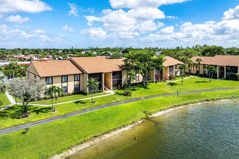 826 Sky Pine Way Greenacres FL 33415