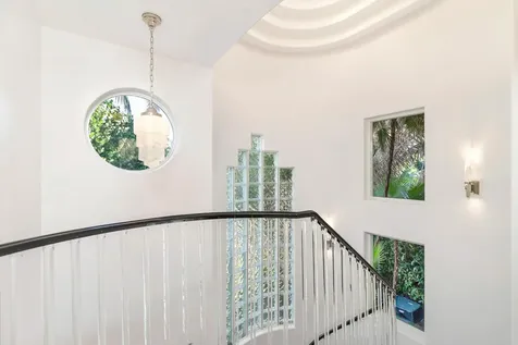 216 Colonial Lane Palm Beach FL 33480