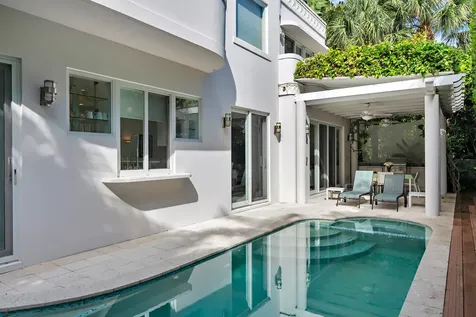 216 Colonial Lane Palm Beach FL 33480