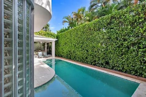 216 Colonial Lane Palm Beach FL 33480