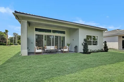 146 Se Palma Street Port Saint Lucie FL 34984