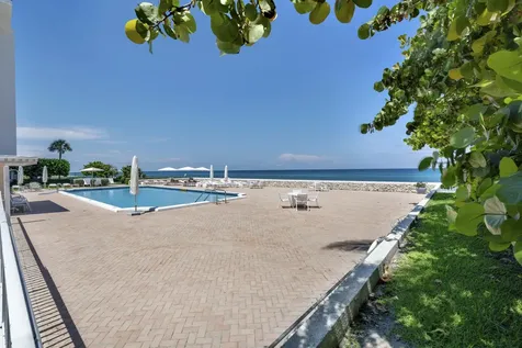 2295 S Ocean Boulevard Palm Beach FL 33480