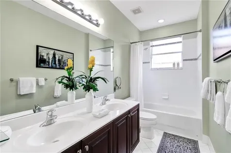 1828 Grey Falcon Circle Vero Beach FL 32962