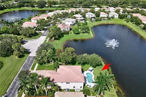 1828 Grey Falcon Circle Vero Beach FL 32962