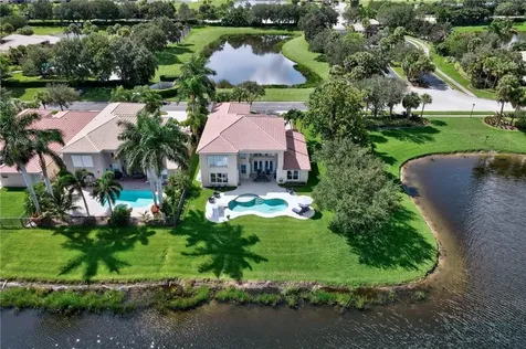 1828 Grey Falcon Circle Vero Beach FL 32962